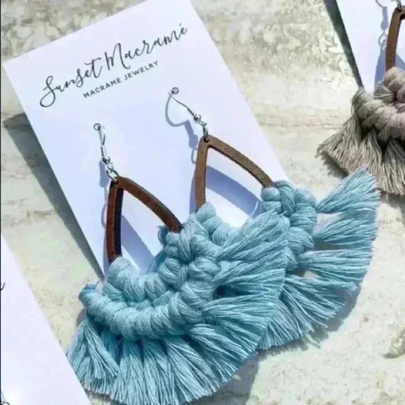 Sunset Macrame Jewelry - Teardrop Macramé Earrings